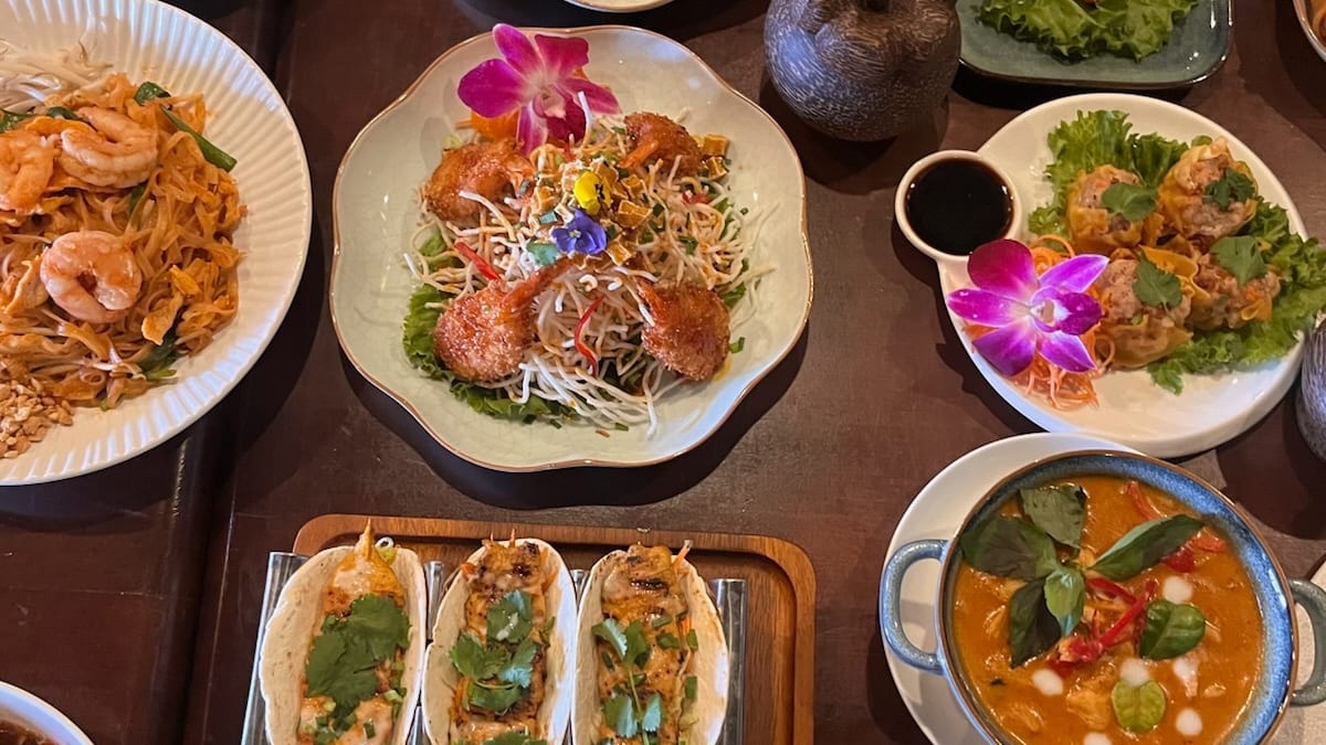 Happy Hour, Daily 4:30–6:30 PM